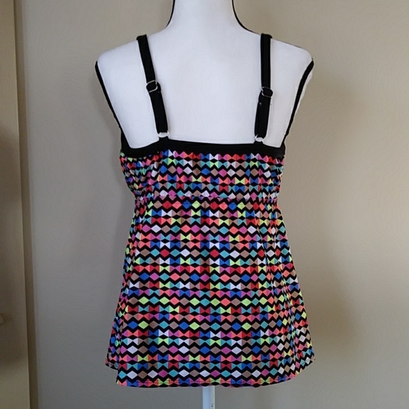 Pure Paradise Zig Zag Empire Waist Tankini Swim Top 36DD Multicolor - Picture 7 of 15